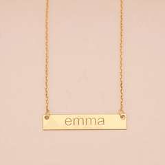 Plate Bar Necklace in English